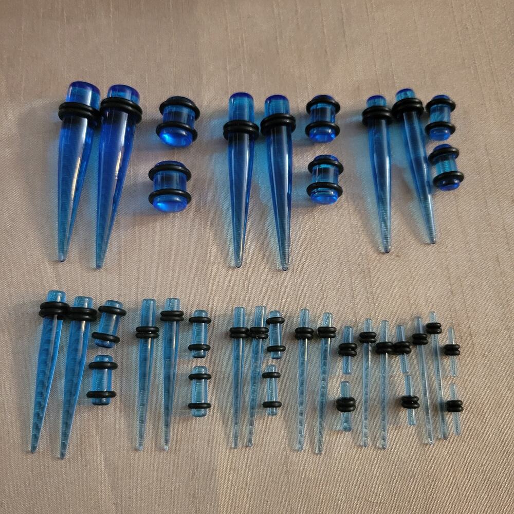 9 sizes 14 - 00 gauge clear blue acrylic taper and plug ear lobe stretching set